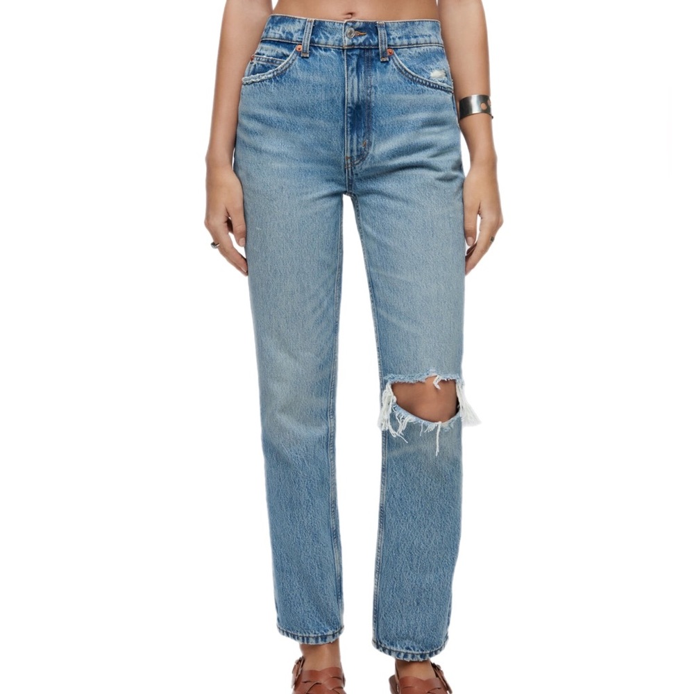 Re/done Levi’s brand new with tags 70s Straight - Worn Medium Raf
Unopened
